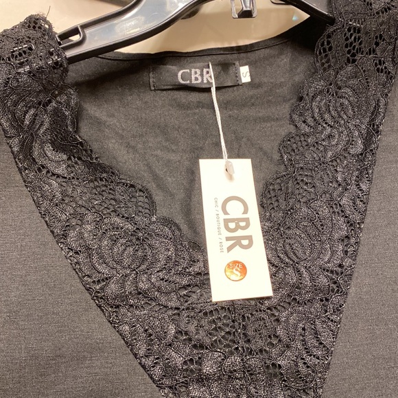 Black sleeveless lace top - Picture 2 of 2